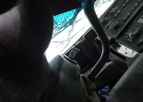 2004 GMC Sierra 2500 Sle из США, поврежденный, VIN 1GTGK23UX4F223572